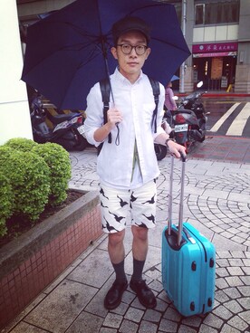 陳捲毛さんのコーディネート