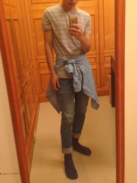 陳捲毛さんのコーディネート