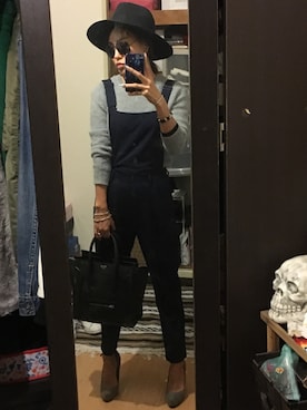 「CELINE」｜「アイテム（オールインワン・サロペット）」を使った、Reiさん（レディース・156cm）の冬コーディネート