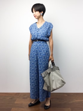 「水色」｜「アイテム（サロペット/オーバーオール）」を使った、motoko yamamotoさん（レディース・163cm）の夏コーディネート