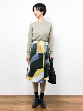 motoko yamamotoさんの「ジオメテクスチャーアシメスカート」を使ったコーディネート