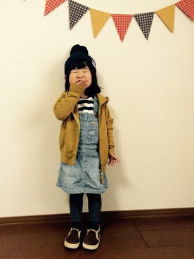 「サロペットスカート」｜「アイテム（ニットキャップ/ビーニー）」を使った、MARU☻さん（キッズ・100cm）の秋コーディネート