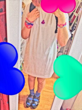 「アイテム（アクセサリー、パープル系）」を使った、ハラさん（レディース・163cm）の夏コーディネート