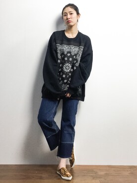 「unrelaxing（アンリラクシング）のアイテム（スウェット）」を使った、矢野結衣さん（レディース・166cm）の冬コーディネート