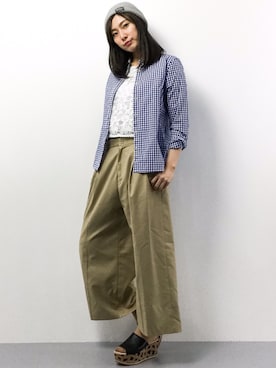 「cava cava（サヴァサヴァ）のアイテム（サンダル）」を使った、矢野結衣さん（レディース・166cm）の春コーディネート