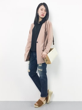 「BLISS POINT（ブリスポイント）のアイテム（その他アウター）」を使った、矢野結衣さん（レディース・167cm）の春コーディネート