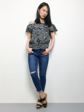「切りっぱなし」｜「アイテム（サンダル）」を使った、矢野結衣さん（レディース・167cm）の夏コーディネート