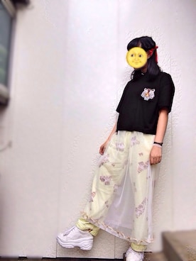 「UNIQLO Tシャツ」｜SAYAKOさん（レディース・155cm）の秋コーディネート