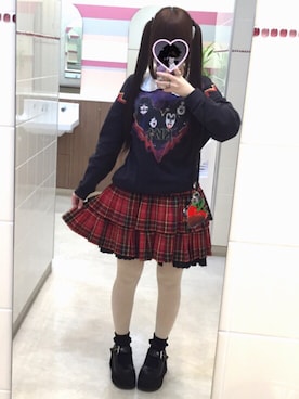 「DearMyLove（ディアマイラブ）のハートフリル刺繍ブラウス」を使った、𝓴さん（レディース・160cm）の冬コーディネート