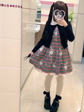 「DearMyLove（ディアマイラブ）のハートフリル刺繍ブラウス」を使った、𝓴さん（レディース・160cm）の冬コーディネート