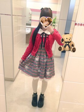 「DearMyLove（ディアマイラブ）のハートフリル刺繍ブラウス」を使った、𝓴さん（レディース・160cm）の冬コーディネート