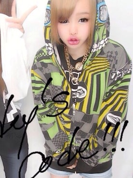 「VOLCOM」｜「アイテム（その他アウター）」を使った、志龍ちゃむさん（レディース・162cm）の春コーディネート