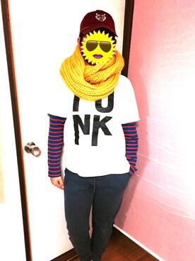 「UNIQLO（ユニクロ）のアイテム（Tシャツ/カットソー、オレンジ系）」を使った、ui.さん（レディース・158cm）の冬コーディネート