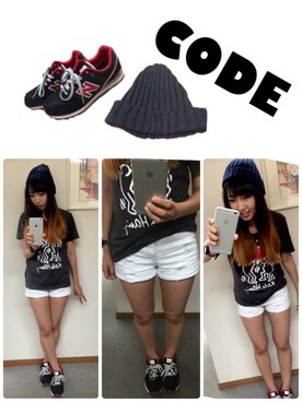 EMILY TANAKAさんのコーディネート