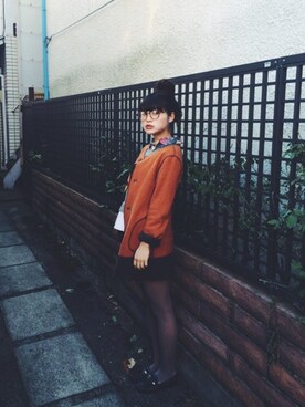 「襟付きトップス」｜「アイテム（ノーカラージャケット）」を使った、三橋栄香さん（レディース・155cm）の冬コーディネート
