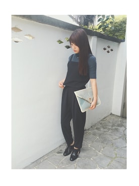 「OPENING CEREMONY（オープニングセレモニー）のアイテム（オールインワン・サロペット）」を使った、三橋栄香さん（レディース・155cm）の秋コーディネート