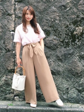 「INTERPLANET（インタープラネット）のアイテム」を使った、三橋栄香さん（レディース・155cm）の夏コーディネート