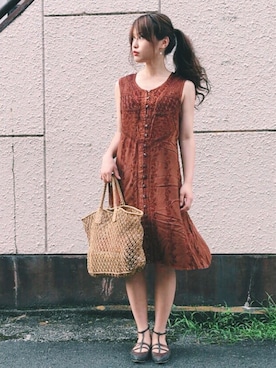 「OSMOSIS（オズモーシス）のアイテム」を使った、三橋栄香さん（レディース・155cm）の夏コーディネート