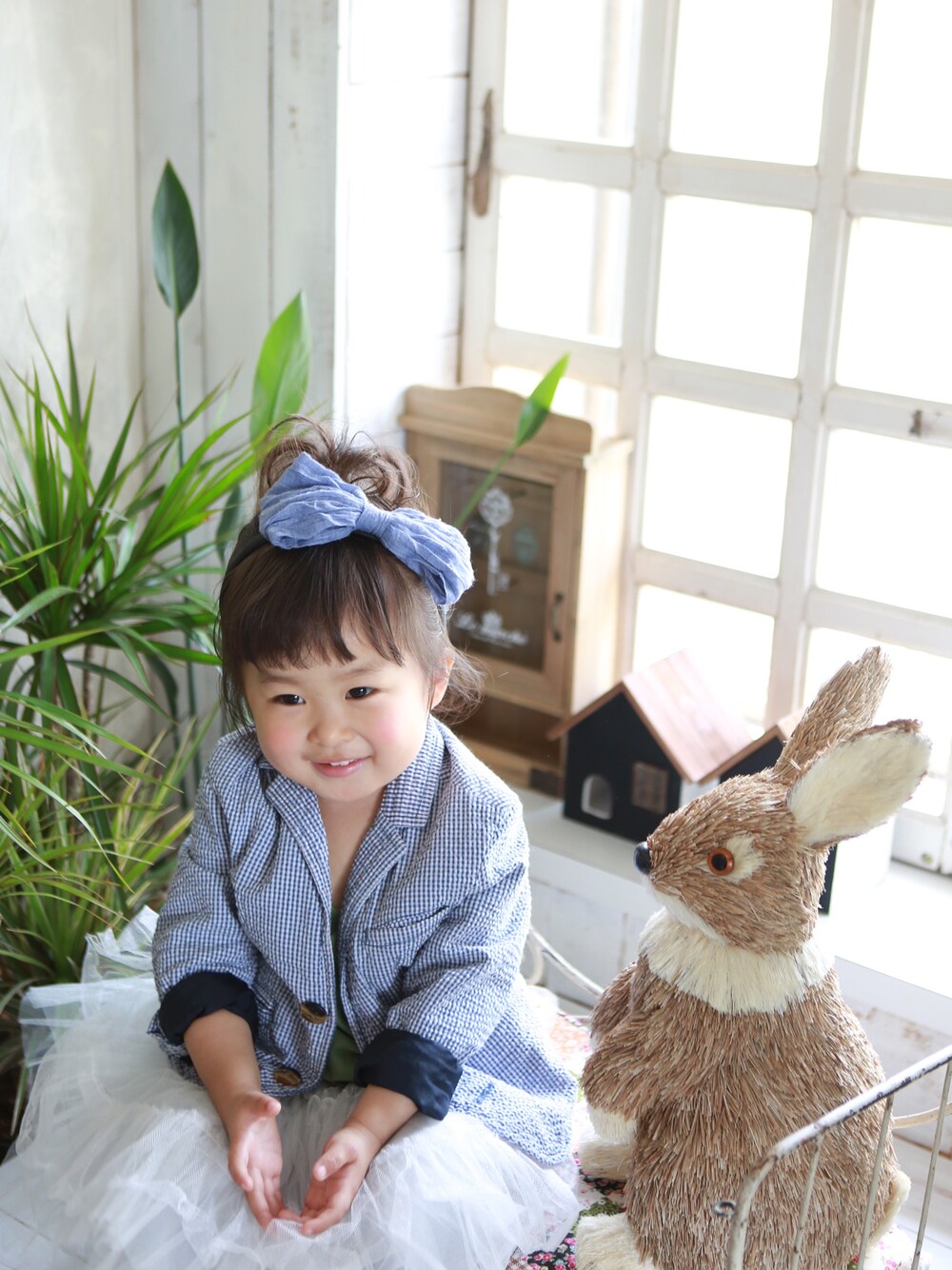 「kids、ヘアバンド、ジャケット、スカート」｜「no brandのアイテム（ヘアバンド、ブルー系）」を使った、Coco NODEEさん（キッズ・92cm）の夏コーディネートの1枚目の写真