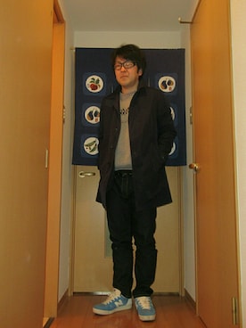 「アイテム（ステンカラーコート）」を使った、こが氏さん（メンズ・172cm・30代）の春コーディネート
