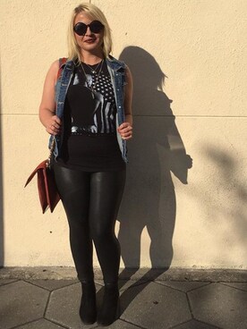 Anna Claire Hodgeさんのコーディネート