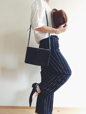 「PRADA（プラダ）のアイテム（シューズ）」を使った、ayakaさん（レディース・165cm）の秋コーディネート