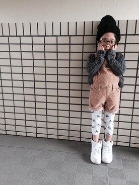 「GAP（ギャップ）のアイテム（サロペット/オーバーオール、ブラウン系）」を使った、rittyさん（キッズ・110cm）の冬コーディネート