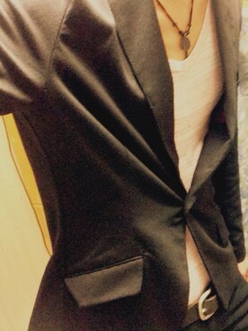 モノトーンたまらんさんのコーディネート