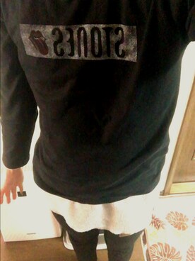 モノトーンたまらんさんのコーディネート