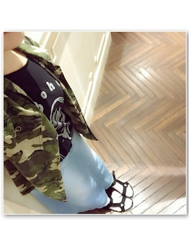 「アイテム（ミリタリージャケット）」を使った、MINX河野 沙耶佳さん（レディース・154cm）の春コーディネート