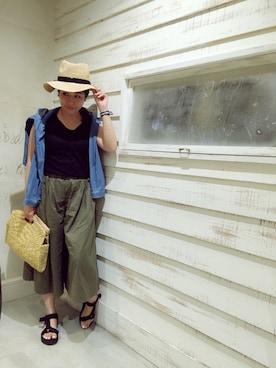 「ダンガリーシャツ」｜「アイテム（腕時計）」を使った、MINX河野 沙耶佳さん（レディース・154cm）の夏コーディネート