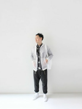 「LOOK AT US」｜「アイテム（バッグ）」を使った、LOOK AT USさん（メンズ・174cm）の春コーディネート