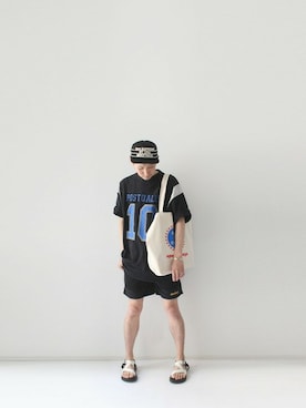 「LOOK AT US」｜「アイテム（パンツ）」を使った、LOOK AT USさん（メンズ・174cm）の春コーディネート