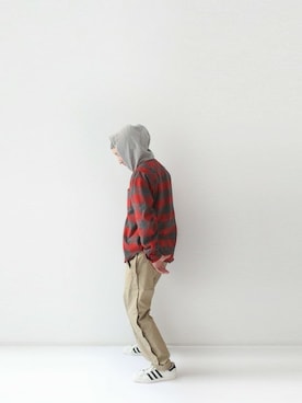 「LOOK AT US」｜「アイテム（スラックス）」を使った、LOOK AT USさん（メンズ・174cm）の冬コーディネート