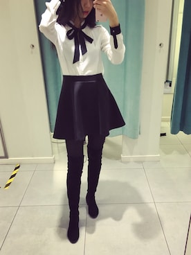 「STUART WEITZMAN（スチュアートワイツマン）のアイテム（ブーツ、ブラック系）」を使った、muuuuuumaさん（レディース）の冬コーディネート