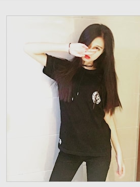 「CHROME HEARTS（クロムハーツ）のアイテム（Tシャツ/カットソー、ブラック系）」を使った、muuuuuumaさん（レディース）の秋コーディネート
