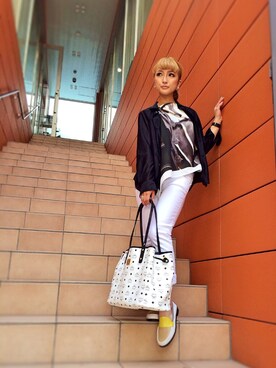 「L.H.P（エルエイチピー）のアイテム（トートバッグ）」を使った、hanae maruiさん（レディース・155cm）の春コーディネート