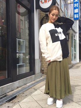 「MSGM（エムエスジーエム）のアイテム（スウェット）」を使った、hanae maruiさん（レディース・155cm）の秋コーディネート