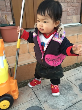 「CHILD CHAMP（チャイルドチャンプ）のアイテム」を使った、なりみいさん（キッズ・70cm）の冬コーディネート