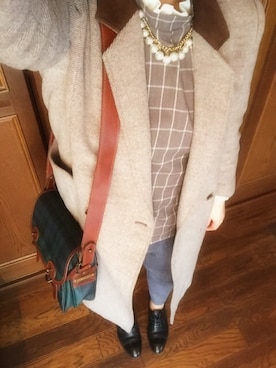 「グレーパンツ」｜「アイテム（チェスターコート）」を使った、ななねぇさん（レディース・163cm）の冬コーディネート
