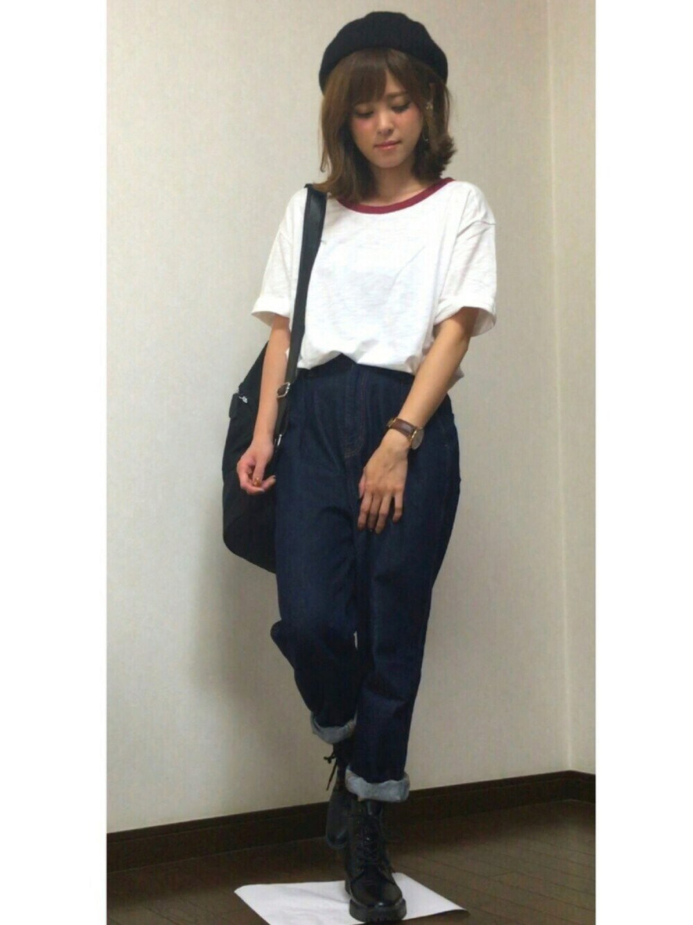 「GUのアイテム（デニムパンツ、ブルー系）」を使った、yunさん（レディース・153cm）の秋コーディネートの1枚目の写真