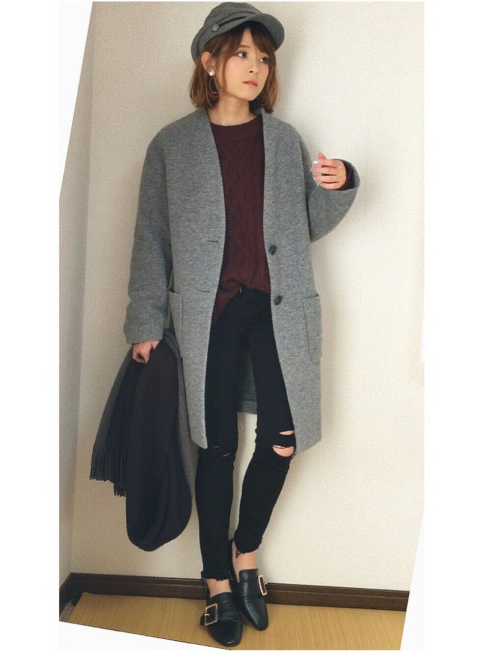 「カジュアルコーデ、大人カジュアル、デニム、UNIQLO、ノーカラーコート、ユニクロ、ケーブルニット、プチプラ」｜「GUのアイテム（ニット/セーター、ベージュ系）」を使った、yunさん（レディース・153cm）の秋コーディネートの1枚目の写真