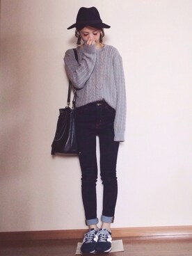 「HARE（ハレ）のアイテム（ピアス（両耳用））」を使った、eさん（レディース・160cm）の秋コーディネート