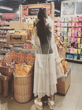 「chanel」｜「アイテム（その他シューズ）」を使った、Asariさん（レディース・165cm）の秋コーディネート