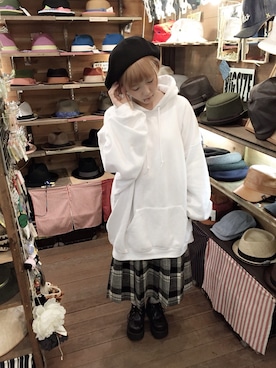 「ベイマックス」｜「アイテム（ハンチング/ベレー帽）」を使った、佐藤。さん（レディース・152cm）の秋コーディネート