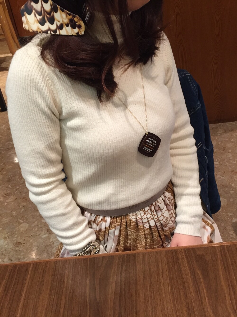 「シアタープロダクツ(THEATRE PRODUCTS)、THEATRE PRODUCTS」｜「THEATRE PRODUCTSのシェルプリント スカート（スカート、ベージュ系）」を使った、iggydannyさん（レディース・167cm）の春コーディネートの1枚目の写真