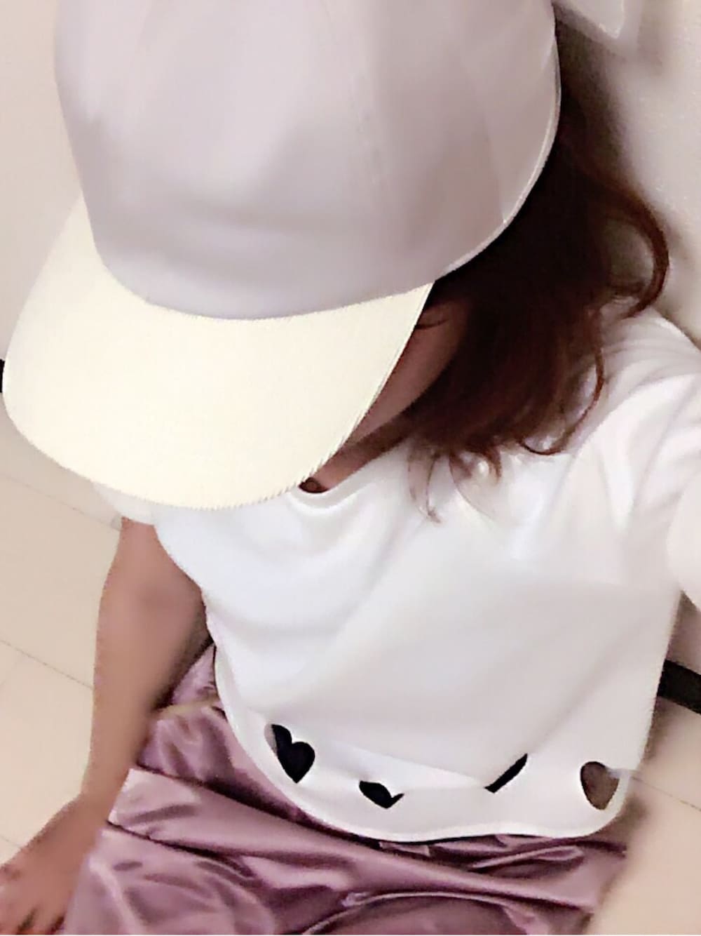 「ハート、サテン、ピンク、ドラフトMJ、キャップ、リボン」｜「merry jennyのﾁｭｰﾙﾘﾎﾞﾝcap（キャップ、グレー系）」を使った、mi✧さん（レディース・164cm）の夏コーディネートの1枚目の写真