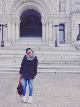 「SuperDry（スーパードライ）のアイテム（ダウンジャケット/コート）」を使った、Kathy Mae Sanaさん（レディース・163cm）の夏コーディネート