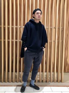 「アイテム（ポンチョ）」を使った、Gamoriさん（メンズ・176cm・20代）の冬コーディネート