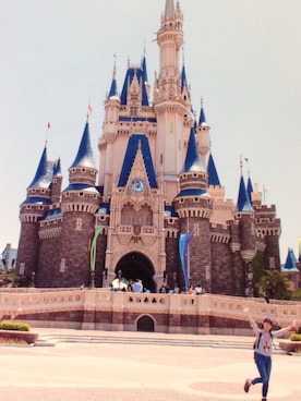 「NEW BALANCE（ニューバランス）のWRC574B（スニーカー、ブラウン系）」を使った、fuさん（レディース・163cm）の春コーディネート